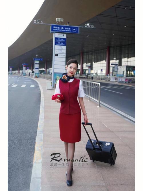 新华网评国航空姐,长沙飞北京的国航胁持空姐事件造成什么影响